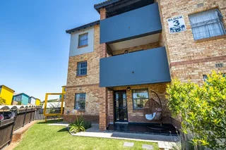 room available  to rent in Midrand 1Dec