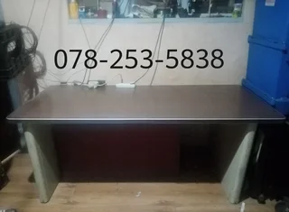 Table metal for office /home