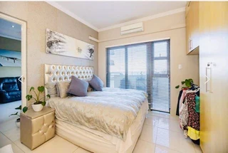 LUXURY 3 BEDROOM 180 SEA FACING APARTMENT IN UMHLANGA RIDGE
