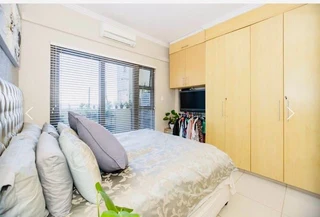 LUXURY 3 BEDROOM 180 SEA FACING APARTMENT IN UMHLANGA RIDGE