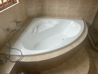 Bath tub, Shower, Toilet and Vanity