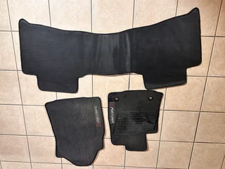 Toyota Fortuner, new shape rugged carperts