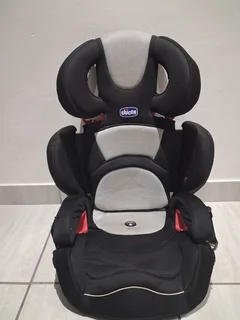 Chicco Toddler car seat