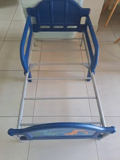 Toddler bed