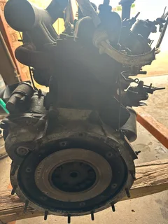 Land Rover 2.25 diesel engine with hanging parts for sale running order