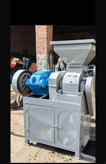 Briquette machine