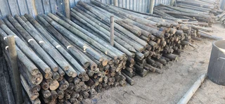 Fencing poles