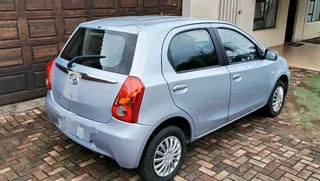 Toyota etios 2013 1.5xs