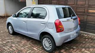 Toyota etios 2013 1.5xs