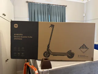 Two Xaomi Electric Scooters 4Lite 2nd Generation…Two