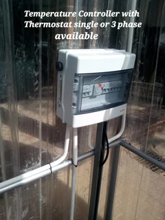 Greenhouse Tunnels Cooling Systems with Fans