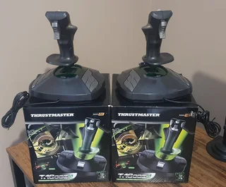Thrustmaster T16000M Joysticks x2