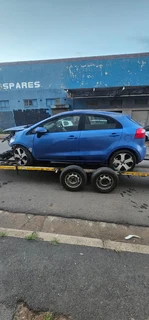 Kia Rio 2014 model 1.6 with G4FC engine stripping for spares Code 2