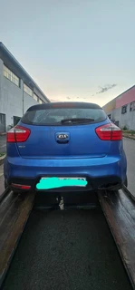 Kia Rio 2014 model 1.6 with G4FC engine stripping for spares Code 2