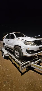Toyota Fortuner heritage 2015 model with 2KD engine stripping for spares Code 2