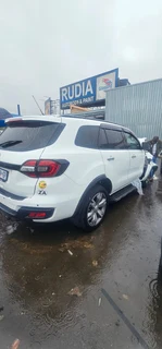 Ford Everest  3.2 auto 4x4 2016 model stripping for spares Code 2