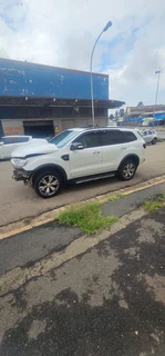 Ford Everest  3.2 auto 4x4 2016 model stripping for spares Code 2