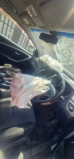 Hyundai i30 1.6 2014 model with G4FG engine stripping for spares code 2