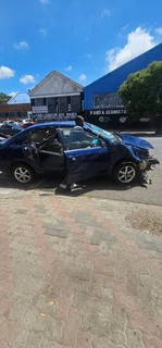 Toyota Corolla 1.6L Runx shape 2004 model with 3zz engine stripping for spares