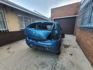 Renault Sandero 2012 model 1.6 with K7MF engine 8v stripping for spares code 2