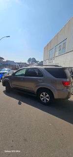 Toyota Fortuner 2008 model with 1kd engine stripping for spares CODE 2. (Runner)