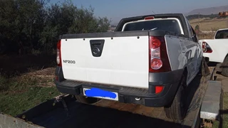 Nissan Np200 1.6 8v 2019 model with K7MF engine stripping for spares CODE 2