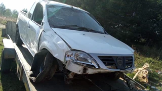 Nissan Np200 1.6 8v 2019 model with K7MF engine stripping for spares CODE 2