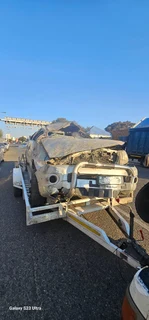 Toyota Hilux 2010 model 2.7vvti double cab stripping for spares code 2