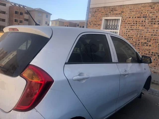 Kia Picanto 2016 model with G3LA engine stripping for spares CODE 2