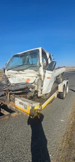 Hyundai H100 D4bb 2.6 with D4BB engine stripping for spares  Code 3
