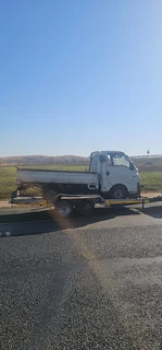 Hyundai H100 D4bb 2.6 with D4BB engine stripping for spares  Code 3