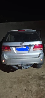 Toyota Fortuner 2006 Model 3.0 D4d with 1KD Engine and 4x2 manual gearbox stripping for spares code