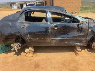 Toyota Corolla 1.4 with 4zz engine stripping for spares code 2