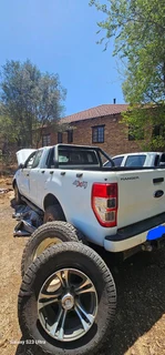 Ford ranger 2012 T6 3.2 club cab tdci with 4x4 Manual Gearbox stripping for spares code 2