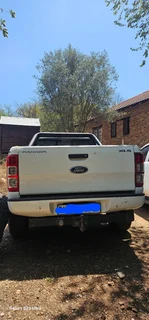 Ford ranger 2012 T6 3.2 club cab tdci with 4x4 Manual Gearbox stripping for spares code 2