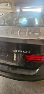 Bmw F30 320i auto with N20 Engine stripping for spares code 2
