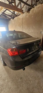 Bmw F30 320i auto with N20 Engine stripping for spares code 2