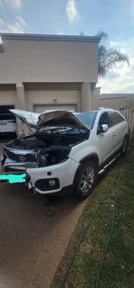 Kia Sorento 2.2CRDI 2010 model with D4HB engine and Auto gearbox stripping for spares code 2