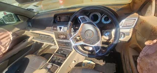 Mercedes Benz w207 E250 coupe with 274 920 Engine and Auto gearbox stripping for spares code 2