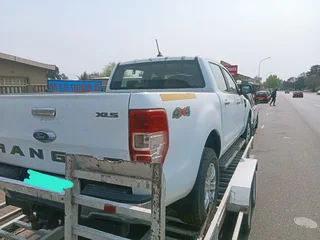 Ford Ranger T8 2021 model with Q2JL engine and 4x4 automatic gearbox stripping for spares code 2