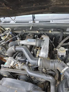 Isuzu kb280tdi 2002 model with 4jb1 engine  stripping for spares code 2