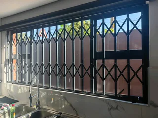 SLAMLOCK TRELLI GATES