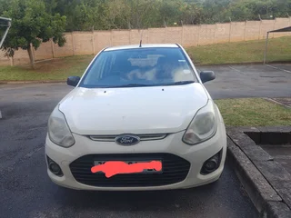 2013 Ford Figo Hatchback