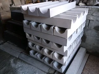 VIBRACRETE SLABS POLES PAVING SLABS