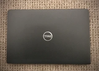 11th Gen Dell Latitude 7420 quad core i5 (TOUCHSCREEN)