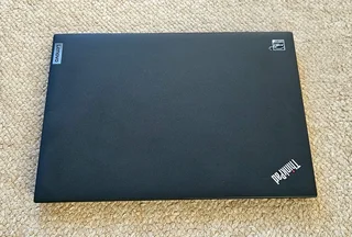 12th Gen Lenovo ThinkPad T14s core i7 (TOUCHSCREEN)