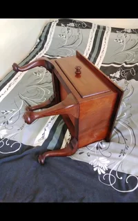 Stunning Vintage Queen Anne Style Small Table with Drawer Beautiful Table