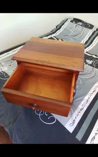 Stunning Vintage Queen Anne Style Small Table with Drawer Beautiful Table