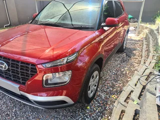 2022 Hyundai Venue SUV, 235K, Negotaible!