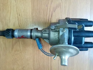 Land rover defender v8i distributor